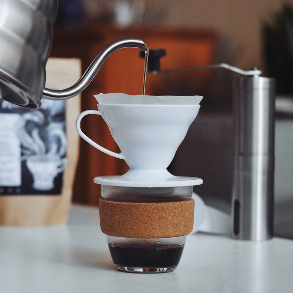 Hario - V60 - Set para preparar café de filtro : : Hogar y cocina